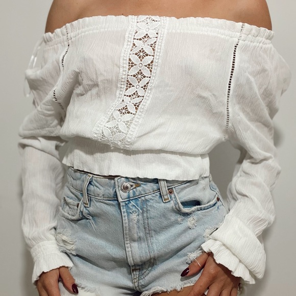 Beautiful Flowy Top - Picture 3 of 5